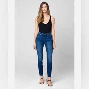 NWT - Blank NYC the bond denim jeans / mid rise skinny / OUT OF STOCK ONLINE